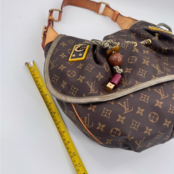 Louis Vuitton Kalahari GM Monogram Canvas Shoulder Bag – Limited Edition 2009 - Picture 14 of 16